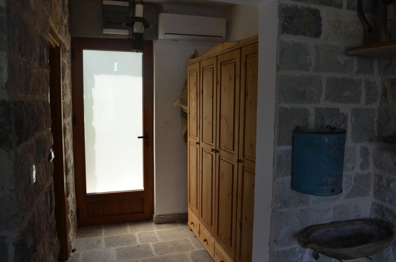 Markovic Winery And Estate Apartments Cetinje Buitenkant foto